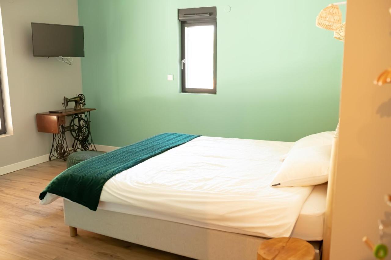 Domaine Des Jammetous - Hotel And Yoga Retreat Center La Magdelaine-Sur-Tarn Экстерьер фото